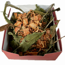 Load image into Gallery viewer, Valentines Red Heart Forage Box
